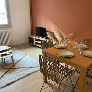 Vaste Renove - Centre Bourg-en-Bresse